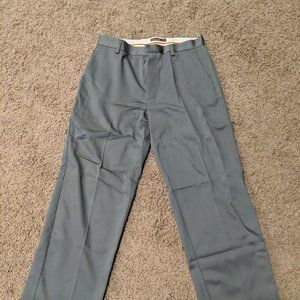 Dockers D3 dress pants. 32x30. Great condition.